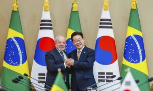 Lula diz que vale "qualquer sacrifício" para prender magnatas do crime