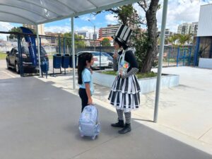 Mais de 800 alunos participaram da campanha Volta às Aulas do DER-DF