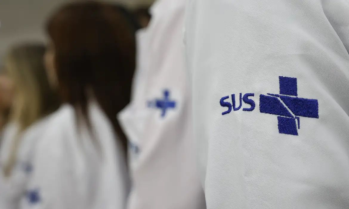 Mais Médicos Especialistas: inscrições terminam neste domingo