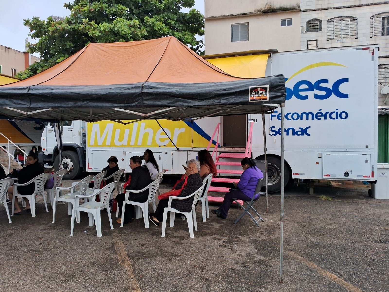 Projeto Sempre Por Elas leva acolhimento e serviços gratuitos a Ceilândia