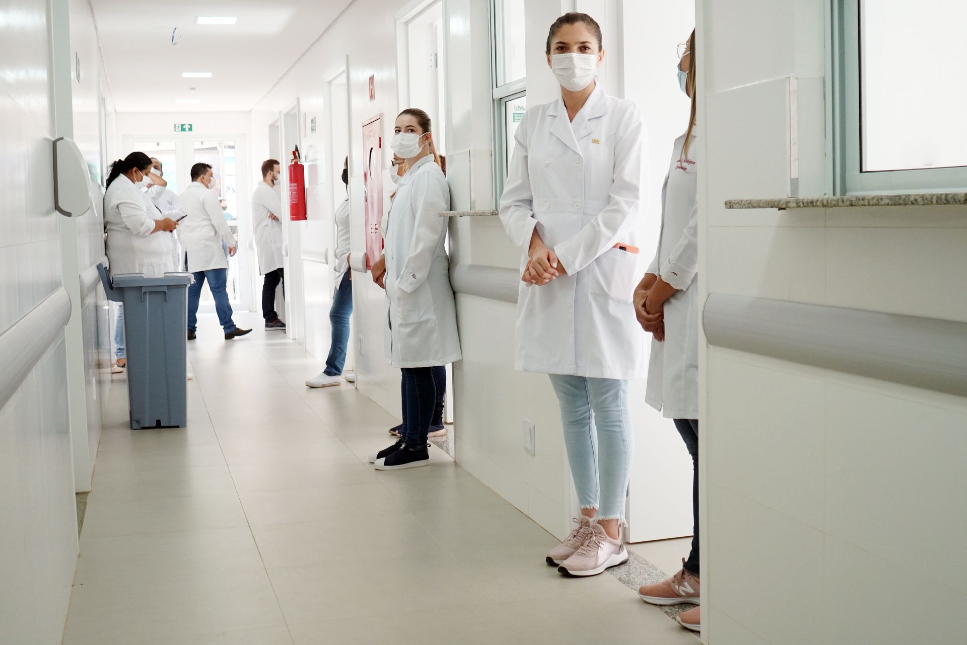 Aberta seleção em seis áreas da saúde e apoio hospitalar com salários de até R$ 16 mil