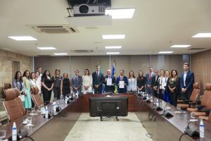 Acordo busca ampliação de grupos reflexivos para autores de violência doméstica em Goiás