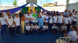 Colégio Estadual de Mairipotaba ganha quadra poliesportiva