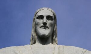 Cristo será iluminado em campanha de combate à violência de gênero