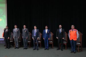 Defesa Civil do DF condecora 305 civis e militares por serviços prestados à população
