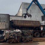 Detran prensa 150 toneladas de peças e veículos irregulares