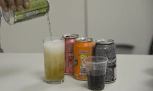 Fatores sociais empurram famílias para ultraprocessados, diz pesquisa