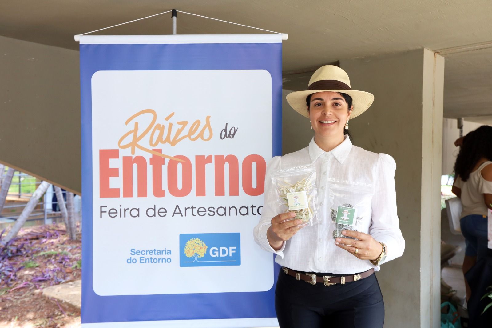 Feira de Artesanato Raízes do Entorno valoriza empreendedorismo local e homenageia Dia da Mulher