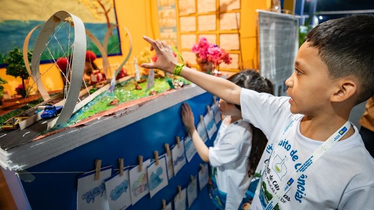 Feiras e mostras de ciência terão investimento de R$ 40 milhões em 2026