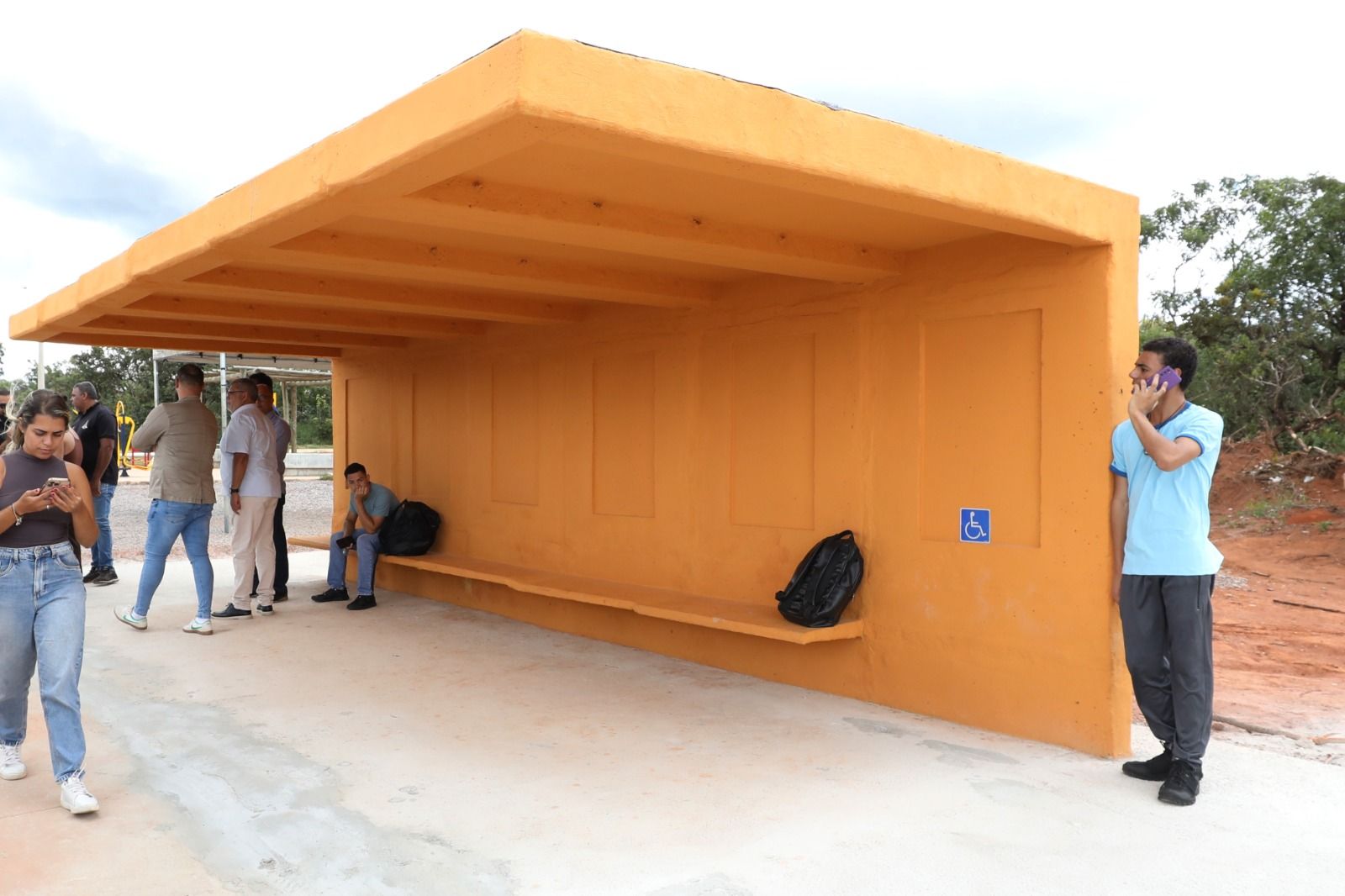 GDF na Sua Porta: governadora volta ao Itapoã e autoriza ampliação do transporte público na região