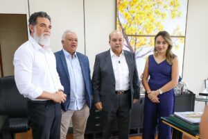 Governador Ibaneis Rocha autoriza nomeação de mais de 1,1 mil profissionais em saúde