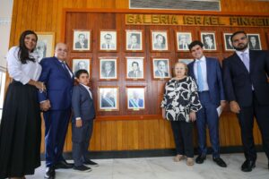 Ibaneis tem segundo retrato incluído na Galeria dos Governadores do DF