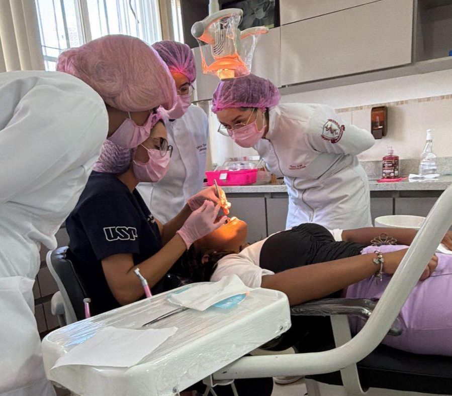 Iniciativa leva saúde bucal e cidadania a 500 mulheres em situação de vulnerabilidade