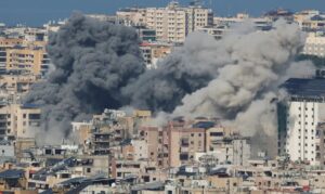 Israel ataca centro de Beirute em uma expansão da guerra