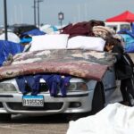 Israel atinge ponte no sul do Líbano e ordena destruição de casas