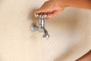 Manutenção pode interromper abastecimento de água em quadras de São Sebastião nesta quinta-feira (5)