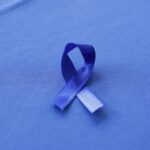 Março Azul alerta para o câncer de intestino e reforça a importância da prevenção