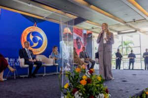 Medalha premia iniciativas em prol do saneamento e da eficiência pública