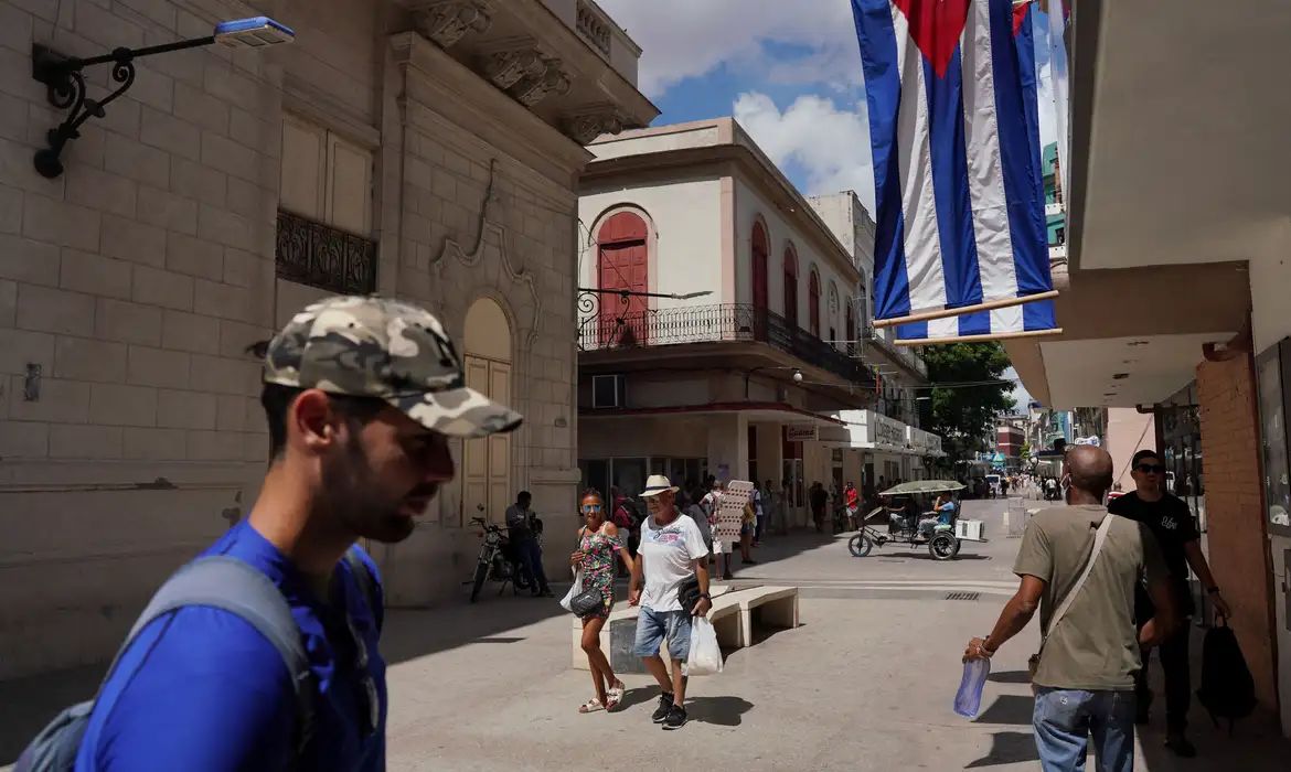 México localiza veleiros que transportavam ajuda para Cuba