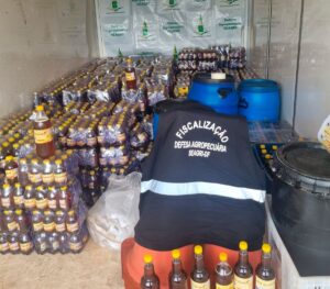 Operação HoneyPot apreende mais de 2,3 toneladas de mel irregular em Ceilândia