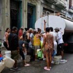 Petroleiro russo chega a Cuba; Moscou promete ficar ao lado de Havana