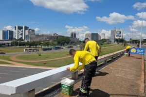 Pintura de viadutos e estruturas viárias do DF garante mais segurança no trânsito