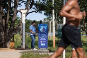 Pontos de hidratação começam a ser instalados em parques de Brasília