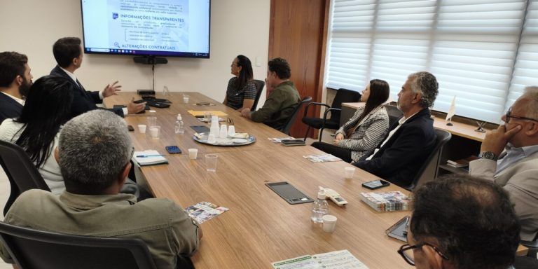 Procon e Cetur-GO orientam setor turístico sobre direito do consumidor durante MotoGP