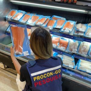 Procon-GO encontra variação de até 267% em preços dos pescados