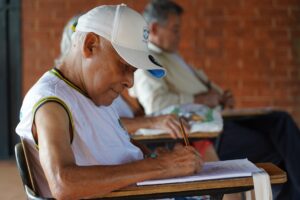 Programa Alfabetização e Família reduz analfabetismo adulto em Goiás