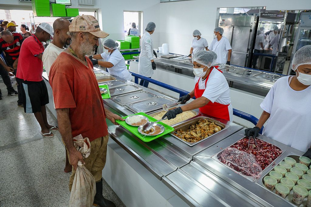 Restaurante Comunitário da Estrutural amplia oferta e passa a servir três refeições diárias