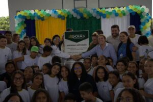 Seduc autoriza construção de escola em Campo Limpo e inaugura Cepi em Corumbá de Goiás