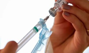 Vacina da herpes-zóster é segura para pacientes reumáticos, diz estudo