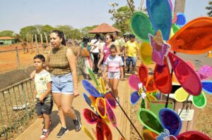 Zoológico de Brasília terá entrada gratuita neste sábado (7) somente para mulheres