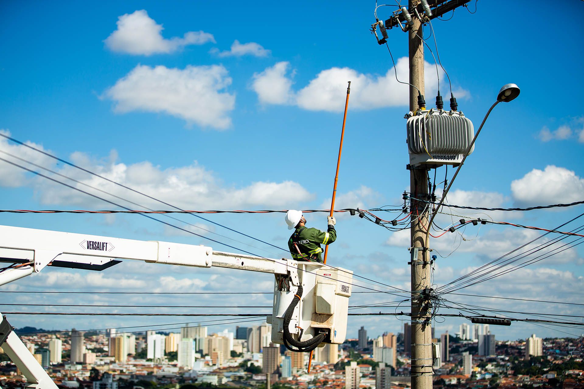 Áreas de Brazlândia e Ceilândia ficam sem energia nesta terça (14) para manutenção da rede