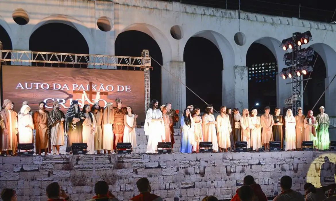 Auto da Paixão de Cristo nos Arcos da Lapa chega à 48ª edição