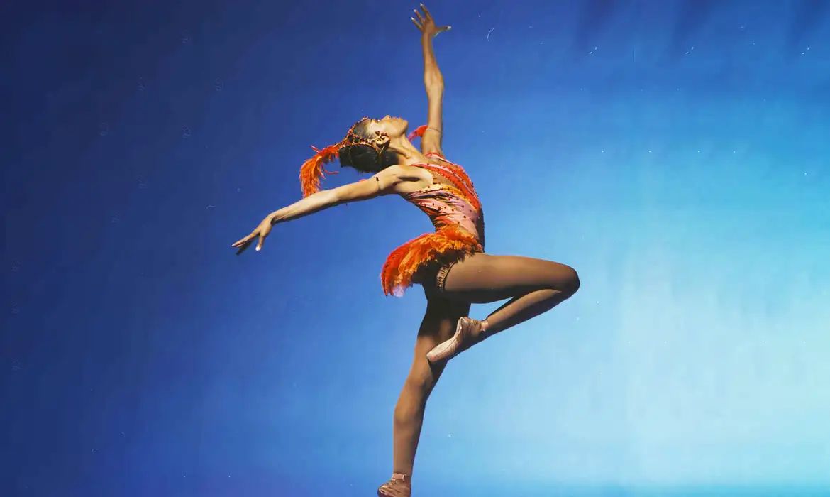 Bailarina brasileira Bethania Nascimento é homenageada em Nova York