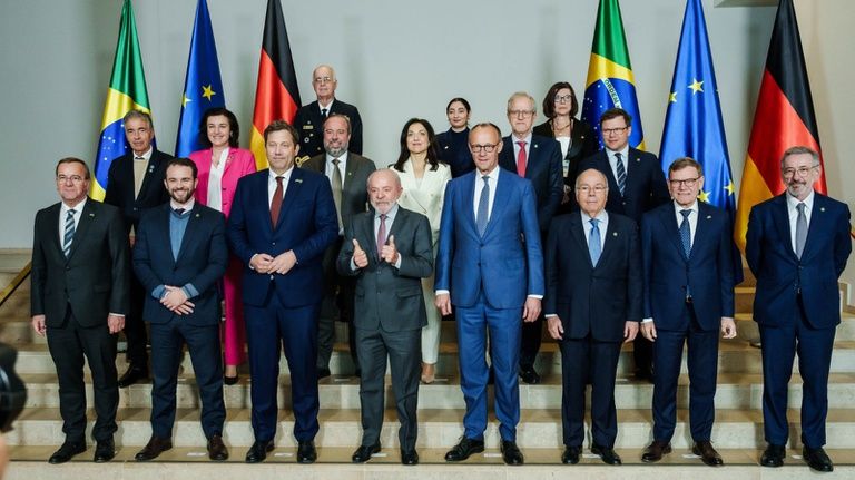 Brasil amplia parcerias internacionais em ciência e tecnologia durante missão na Europa