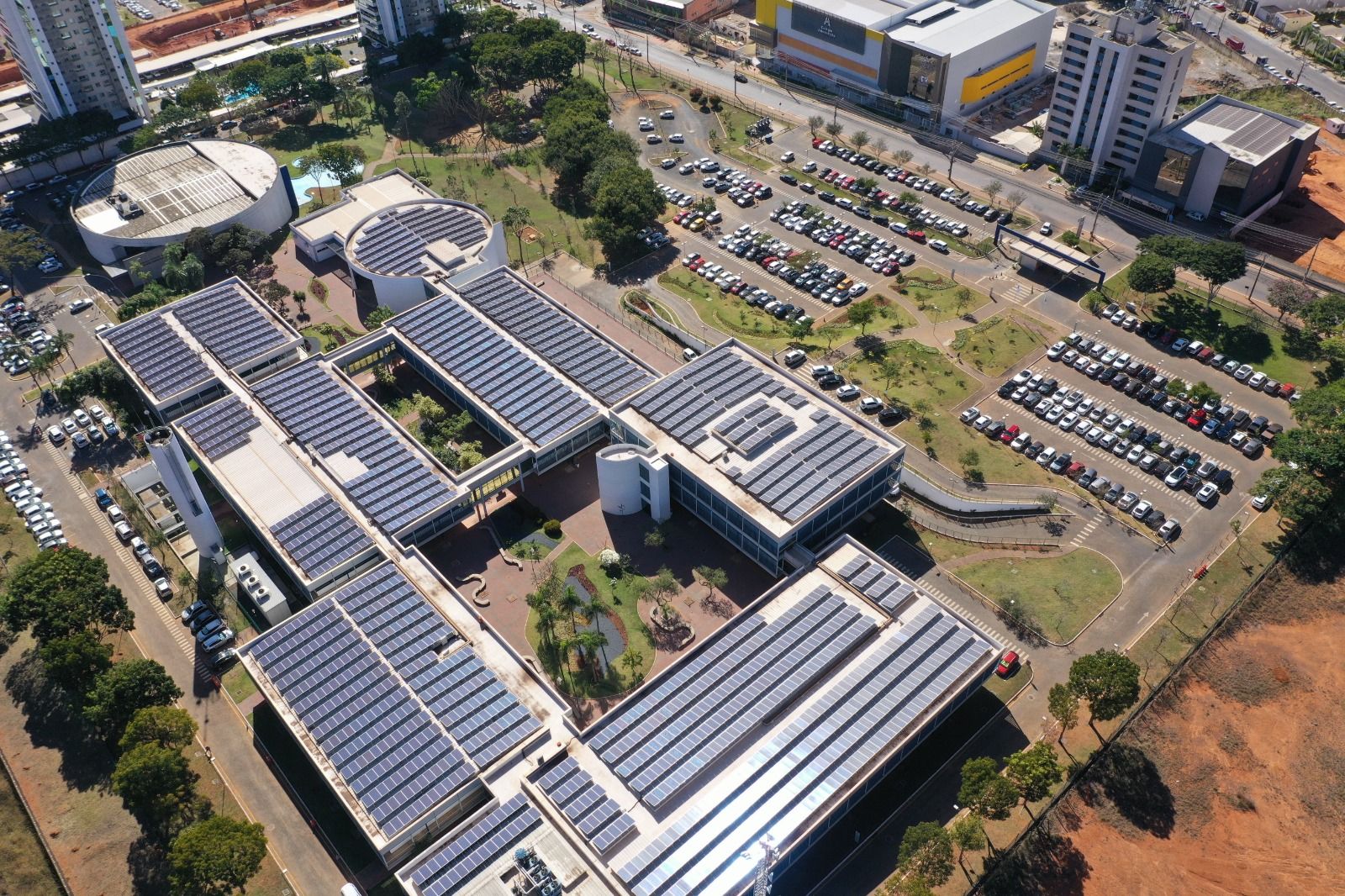 Caesb celebra 57 anos com avanços em infraestrutura, segurança hídrica e qualidade de vida no DF