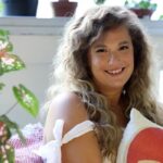 Cantora Alice Caymmi lança álbum em homenagem ao avô