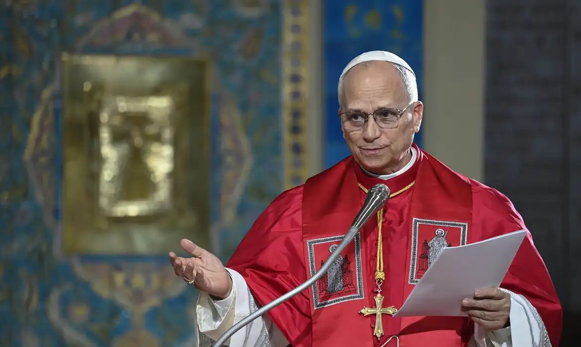 CNBB manifesta apoio ao Papa Leão XIV após críticas de Trump