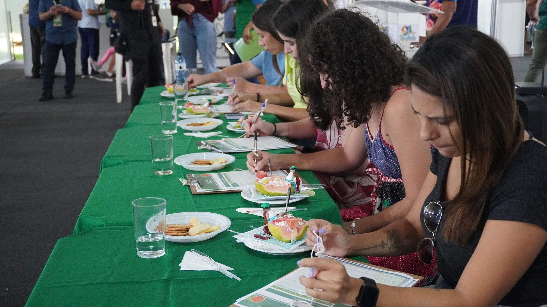 Concurso de receitas com goiaba transforma a fruta em vitrine de negócios em Brazlândia