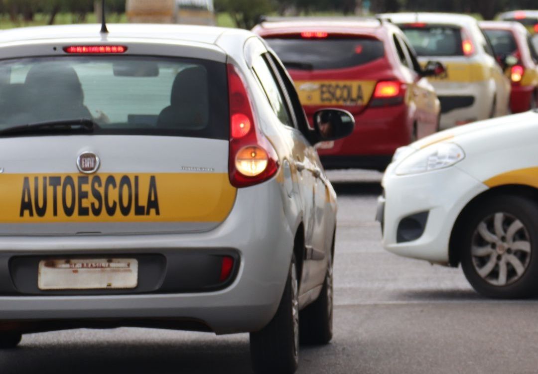 Divulgadas regras para autorização de instrutor de trânsito no DF