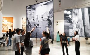 Dobradinha Cultural leva adolescentes e jovens ao Oscar Niemeyer