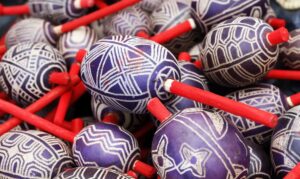 Em Brasília, artesãos indígenas veem obras como ação de resistência