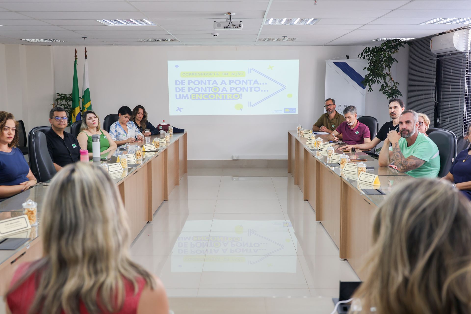 Em encontros, gestores são avaliados por ação feita nas escolas do DF