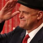 Família se despede de Oscar em cerimônia reservada de cremação