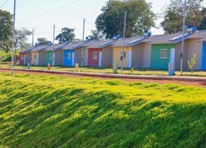 Governo entrega casas a custo zero a famílias de Taquaral de Goiás