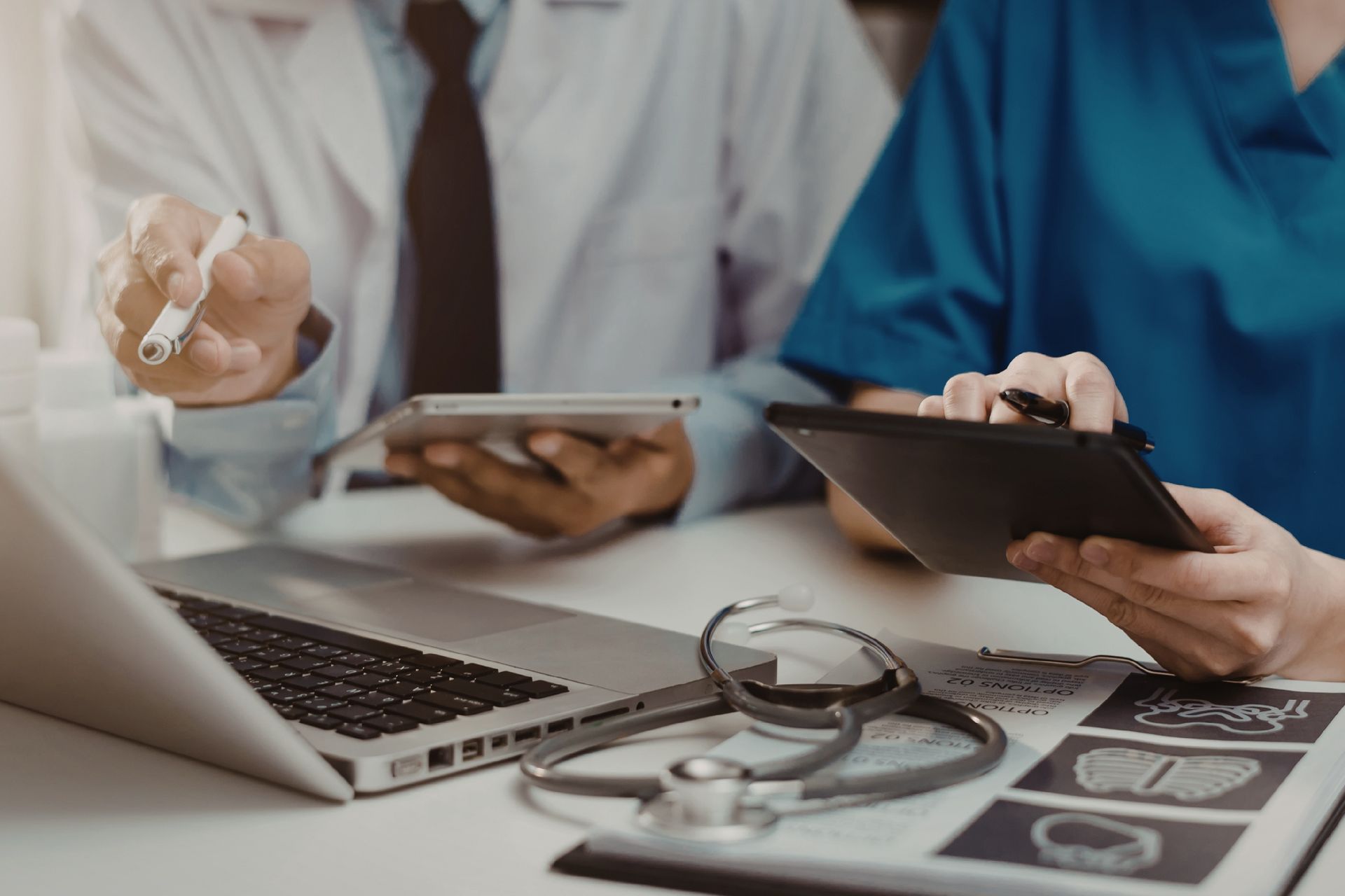 IgesDF abre seleção para técnico de segurança do trabalho e médico infectologista pediátrico