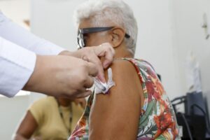 Imunize-se: sábado tem vacinação em feira e shoppings